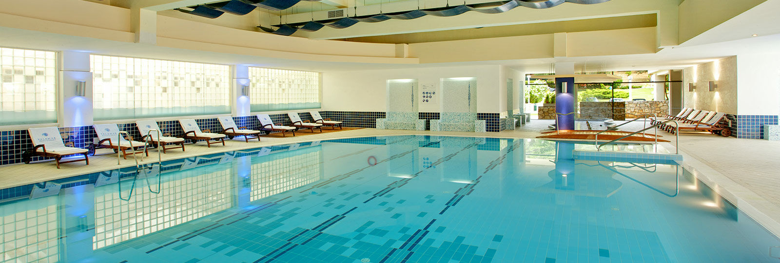 Diamant Hotel & Aparthotel 칼라 라트자다 외부 사진